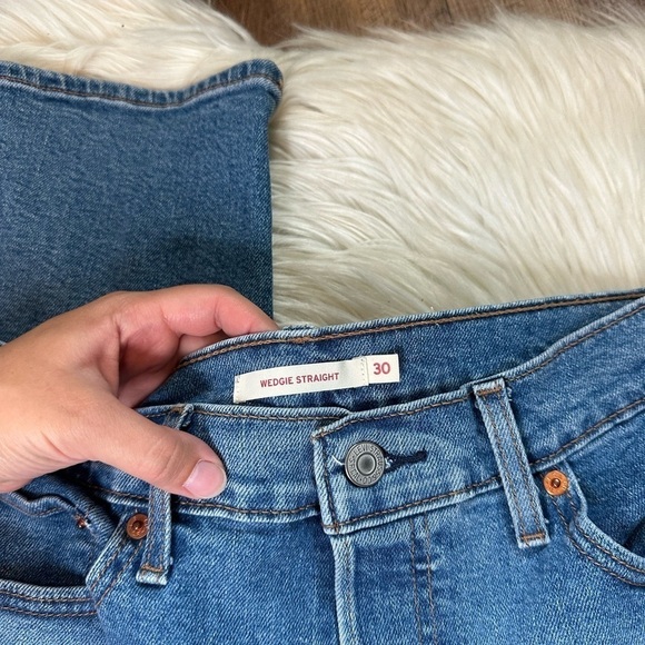 LEVI’S Wedgie Straight Jeans - Picture 4 of 5